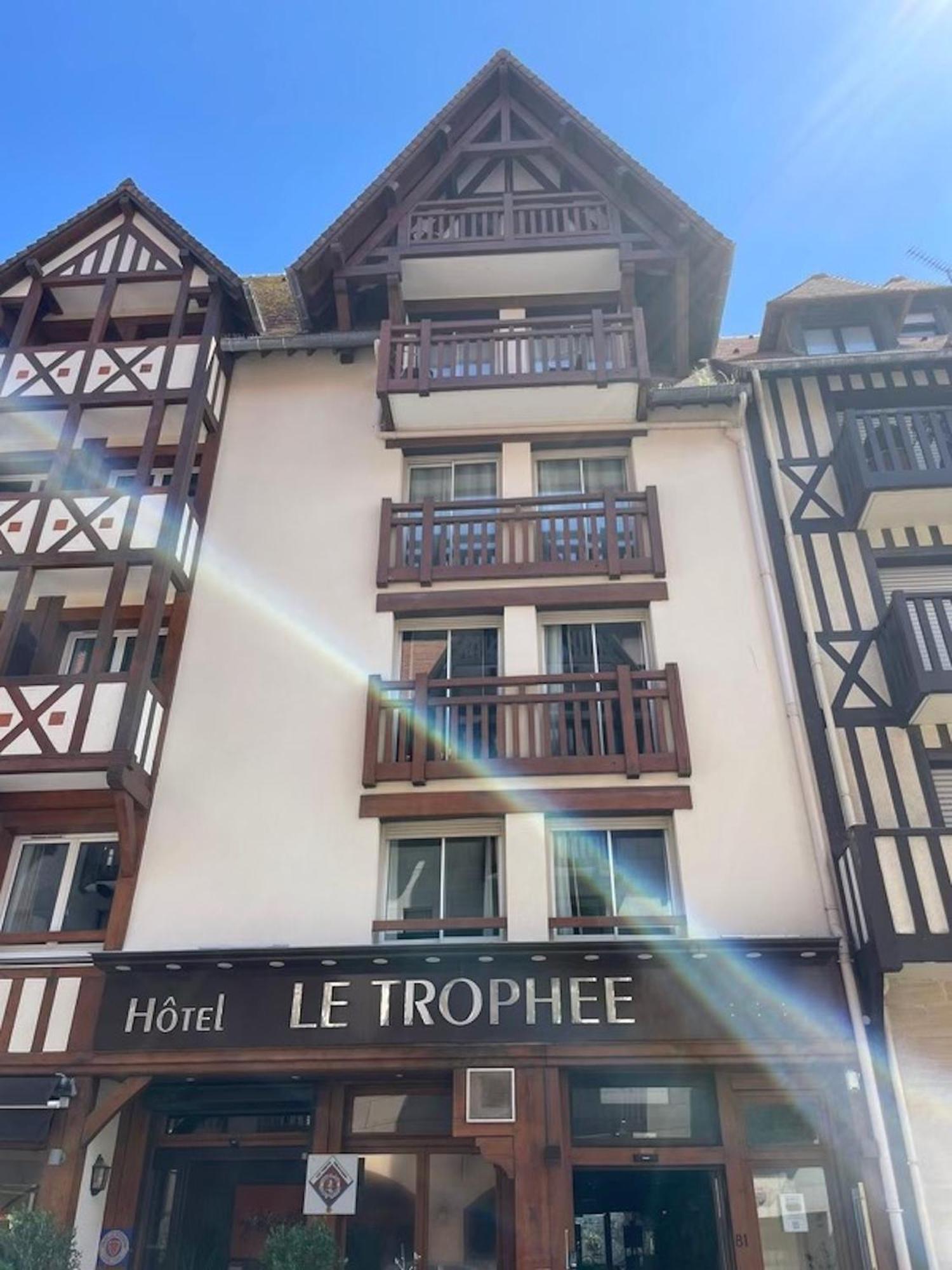 Le Trophee Boutique Hotel Spa- La Loggia Appart'Hotel Deauville Exterior foto